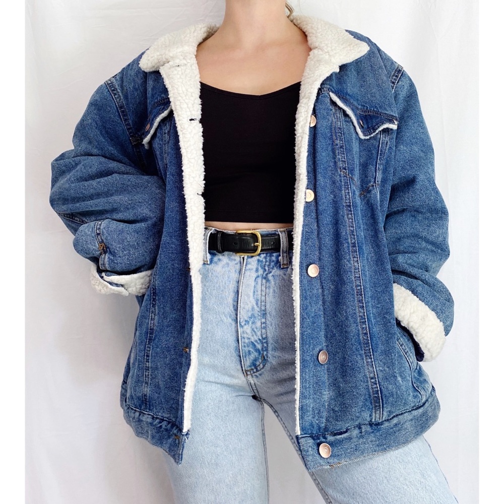 Cozy Oversized Sherpa Lined Retro Denim Button Down Trucker Jacket